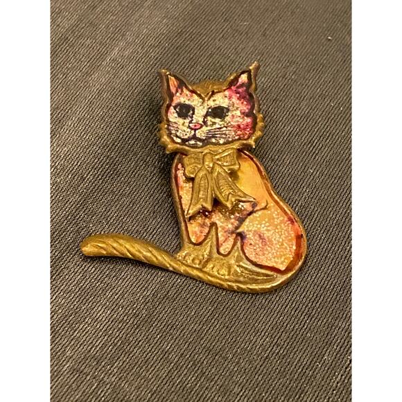 VTG Cat Booch Pin Badge w Moving Head Gold tone aluminum Glitter1.75 in. EUC - Picture 15 of 16